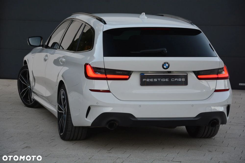 BMW Seria 3 320d Touring Edition M Sport Shadow - 11