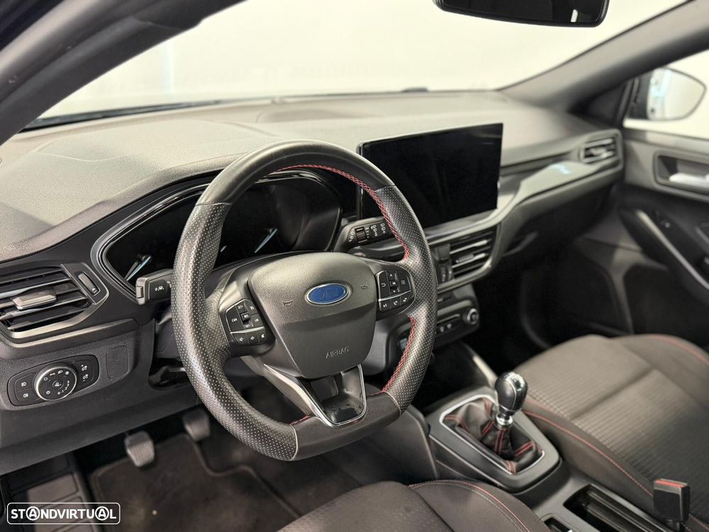 Ford Focus 1.0 EcoBoost MHEV ST-Line - 6