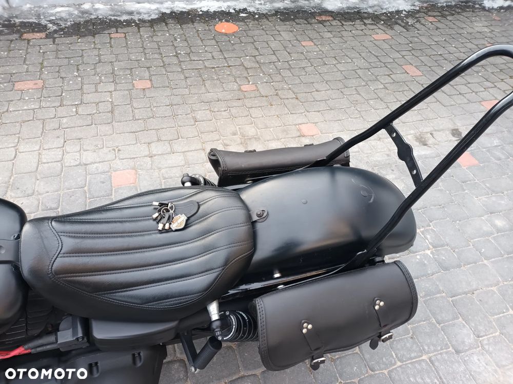 Harley-Davidson Dyna Fat Bob - 8