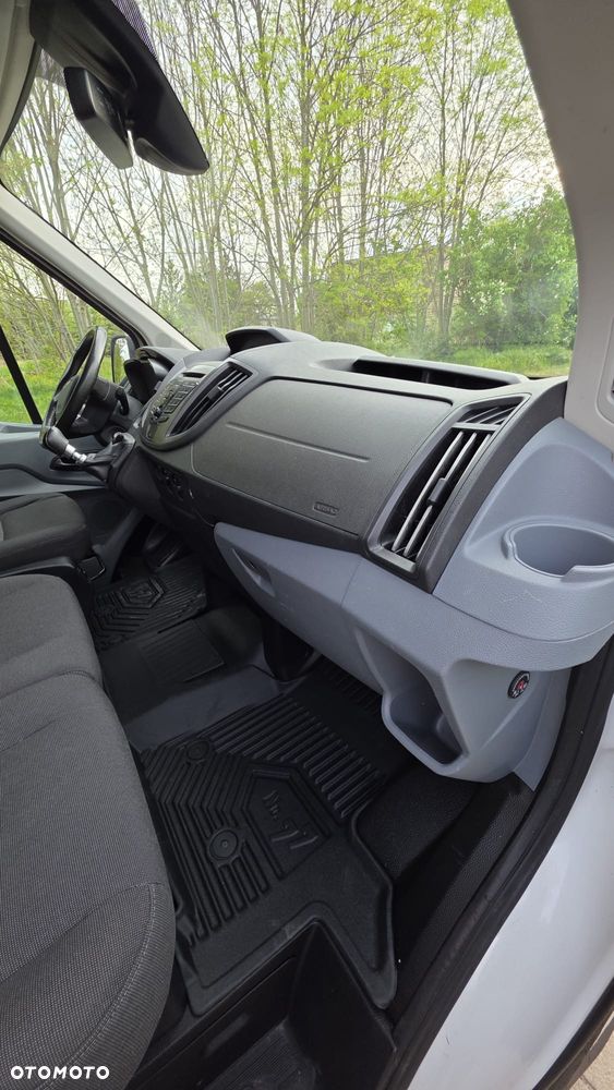 Ford Transit - 8