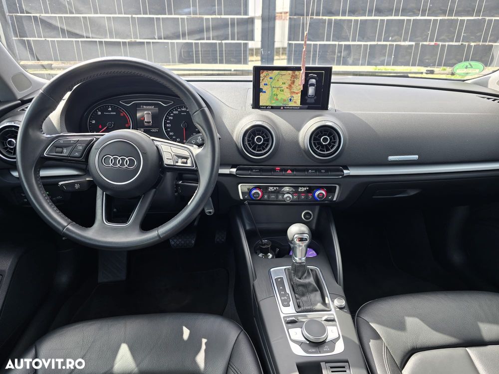 Audi A3 30 TDI ack S tronic sport - 9