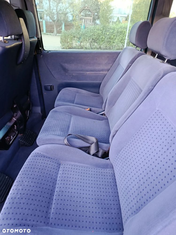 Volkswagen Caravelle TDI Basis / CL - 17