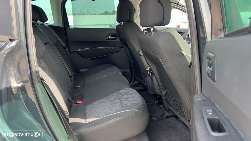 Peugeot 3008 1.6 HDi Sport - 12