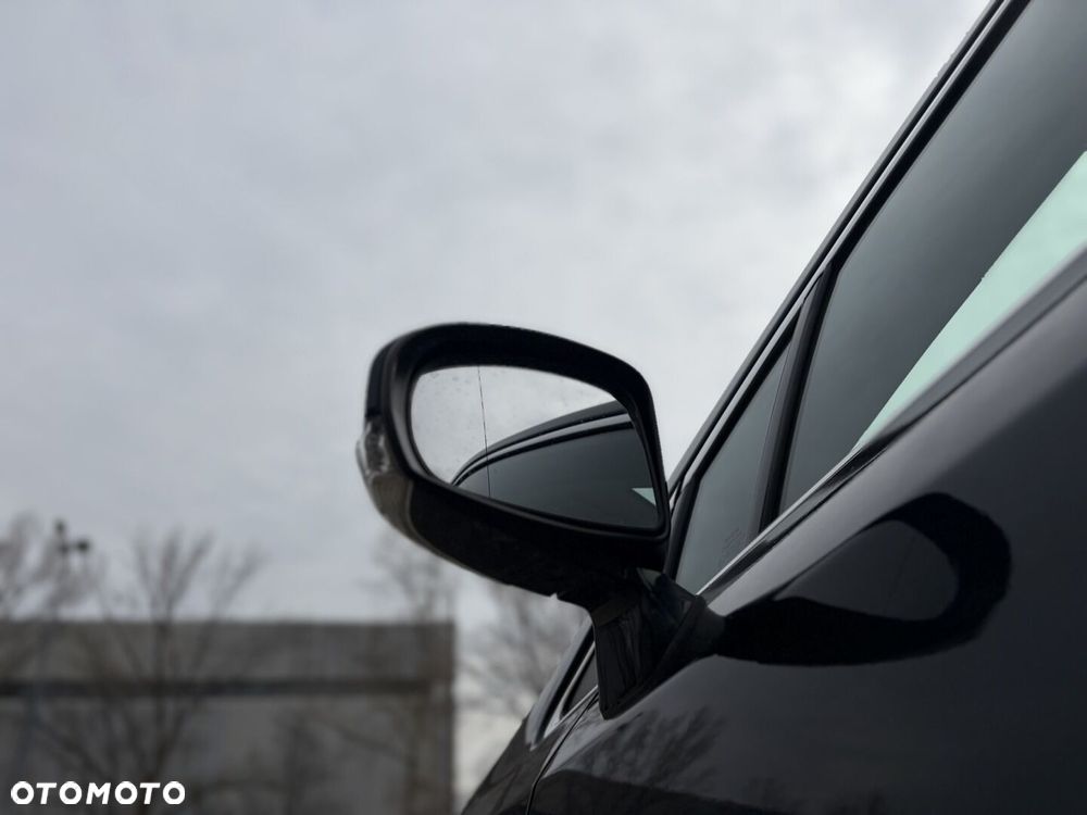 Toyota Avensis 2.0 D-4D Premium - 2