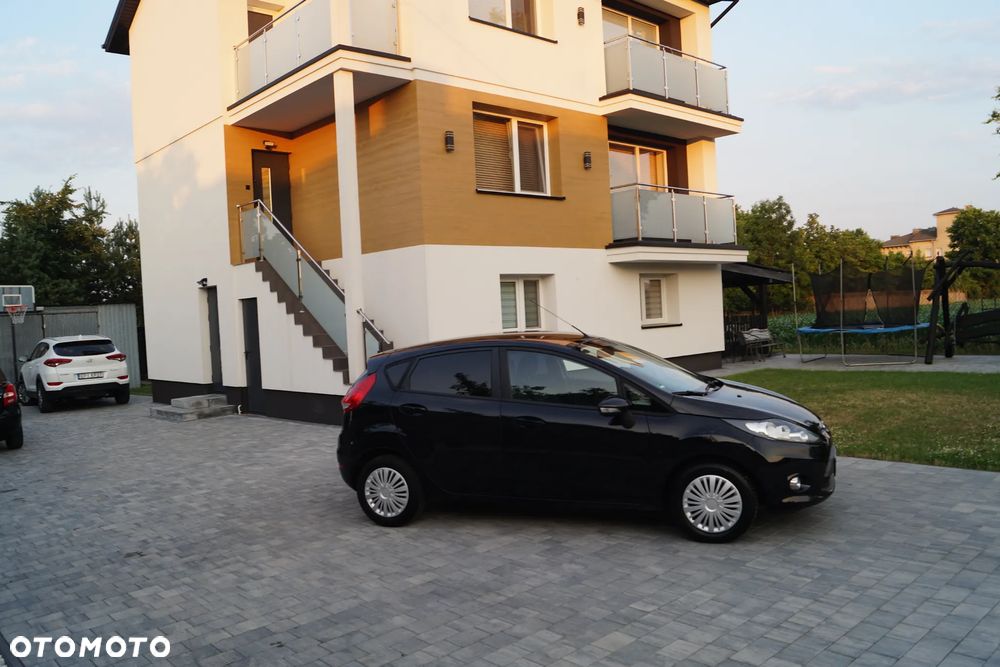 Ford Fiesta 1.25 Ghia EU5 - 38