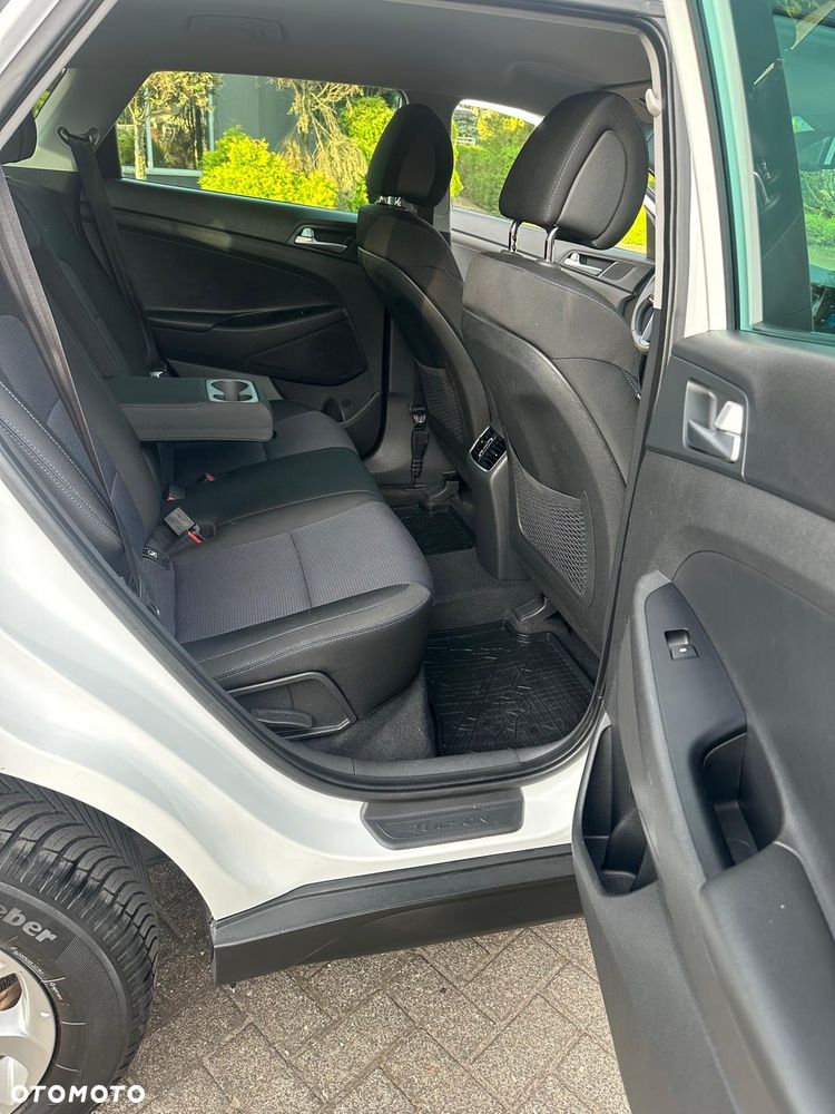 Hyundai Tucson 1.6 GDI BlueDrive Comfort 2WD - 19
