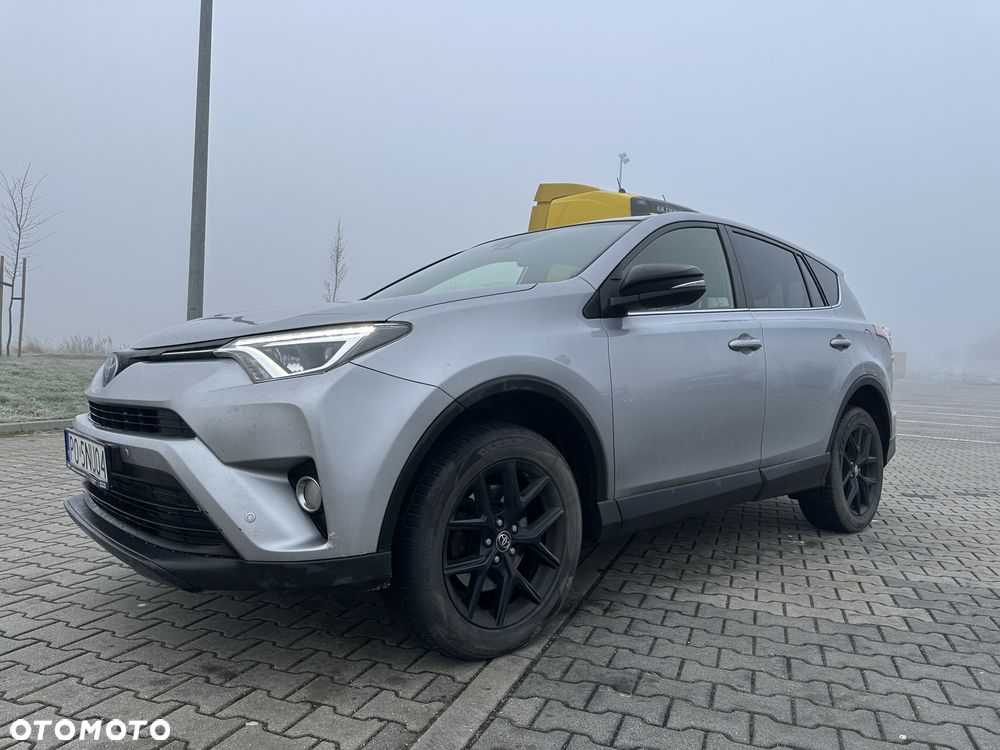 Toyota RAV4 - 1