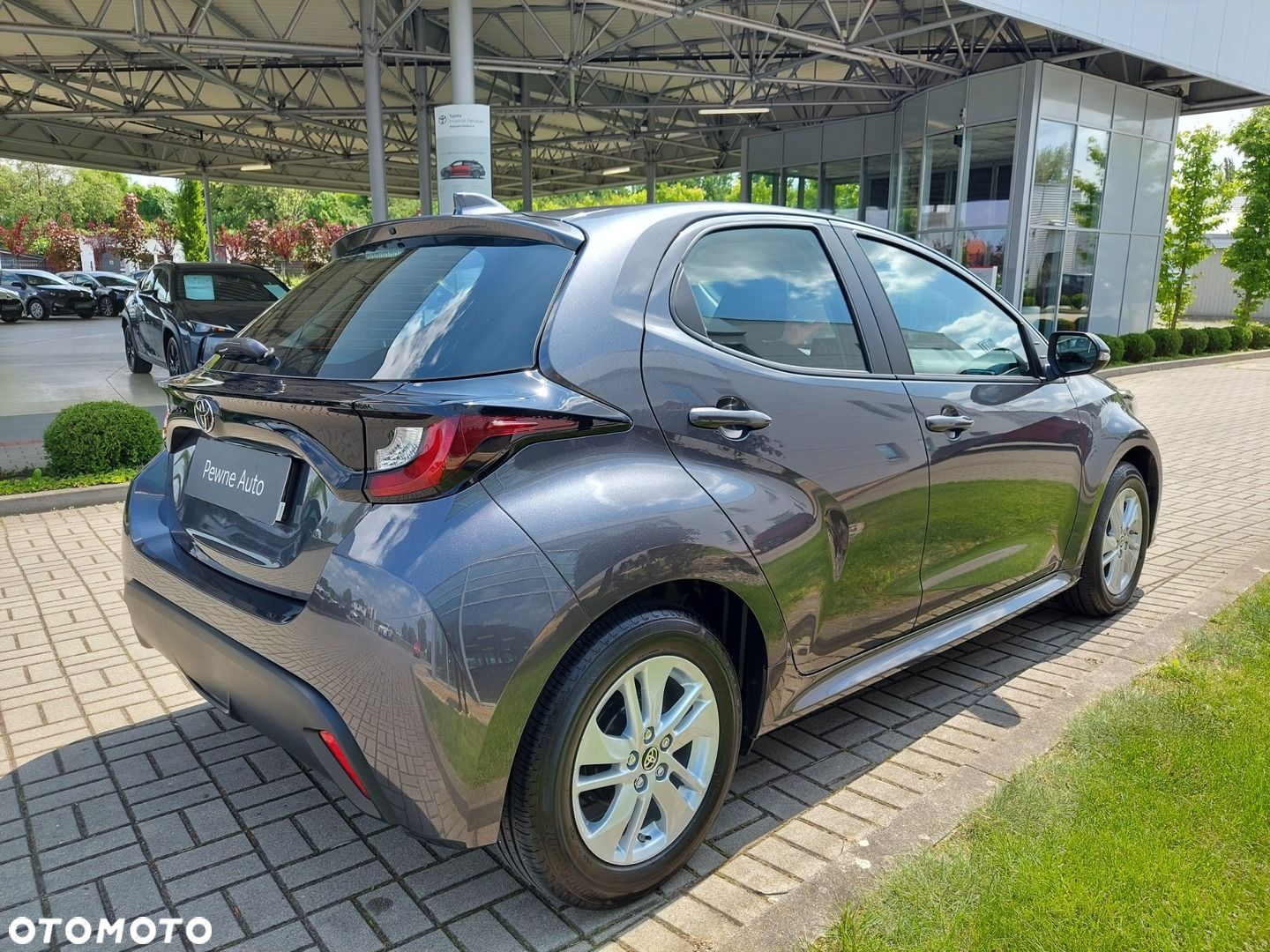 Toyota Yaris 1.5 Comfort - 6