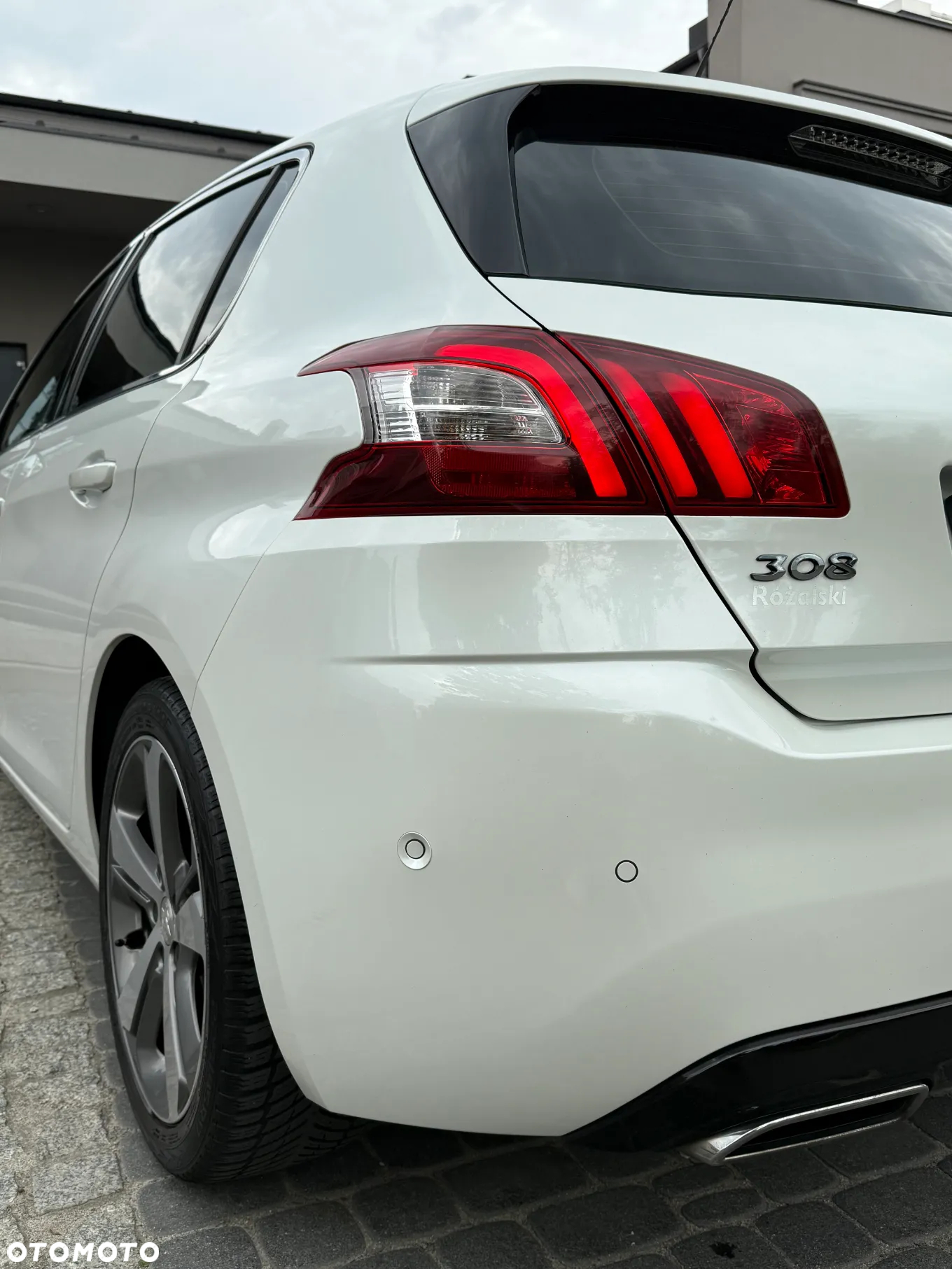 Peugeot 308 1.2 PureTech Allure S&S - 6