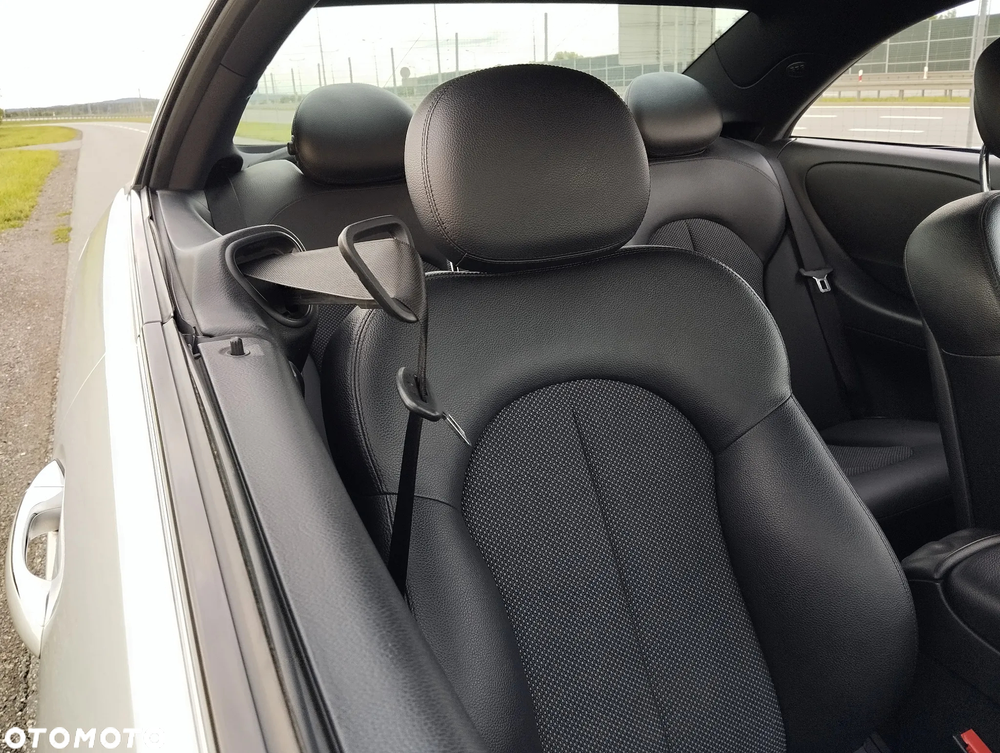 Mercedes-Benz CLK Coupe 200 Kompressor Avantgarde - 33