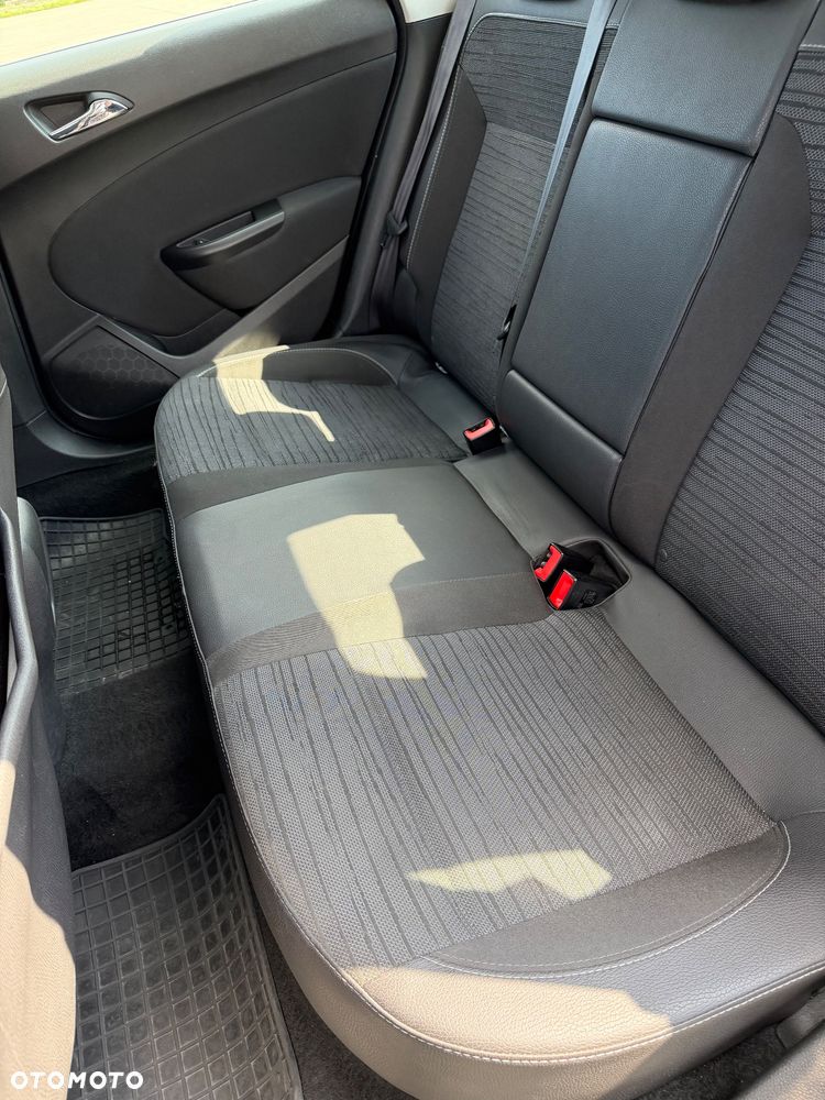 Opel Astra 1.6 EU6 - 10