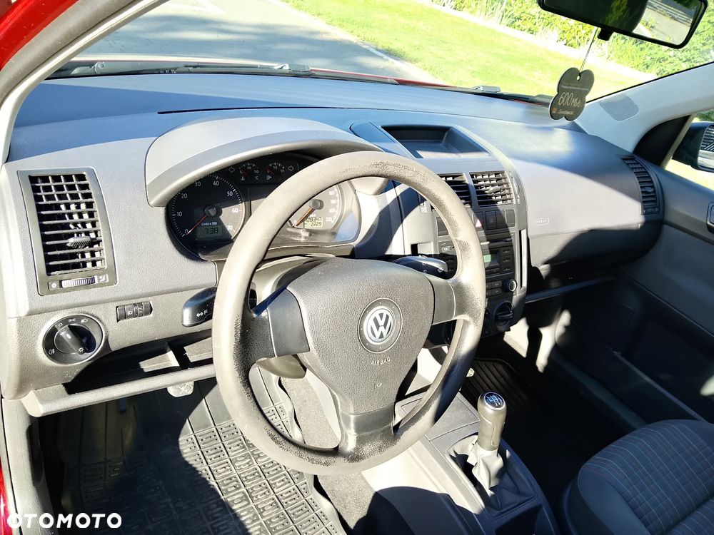 Volkswagen Polo - 9