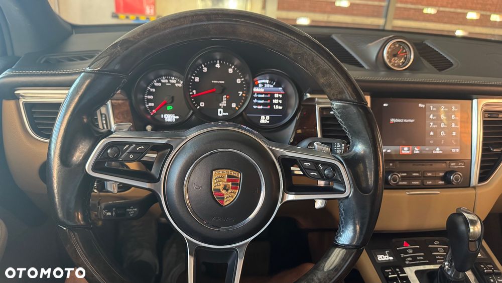 Porsche Macan Standard - 15