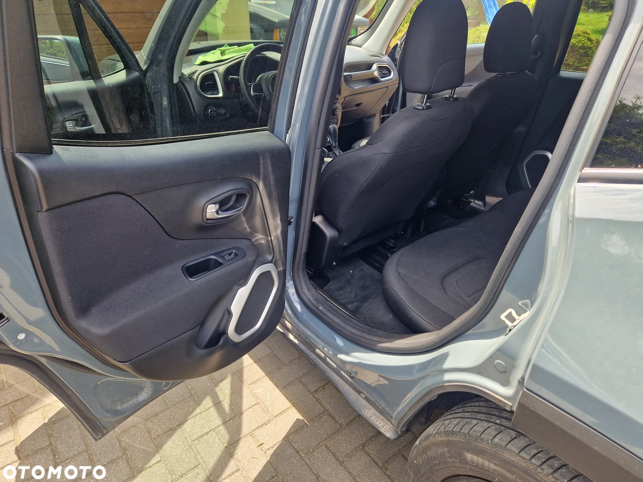 Jeep Renegade - 10