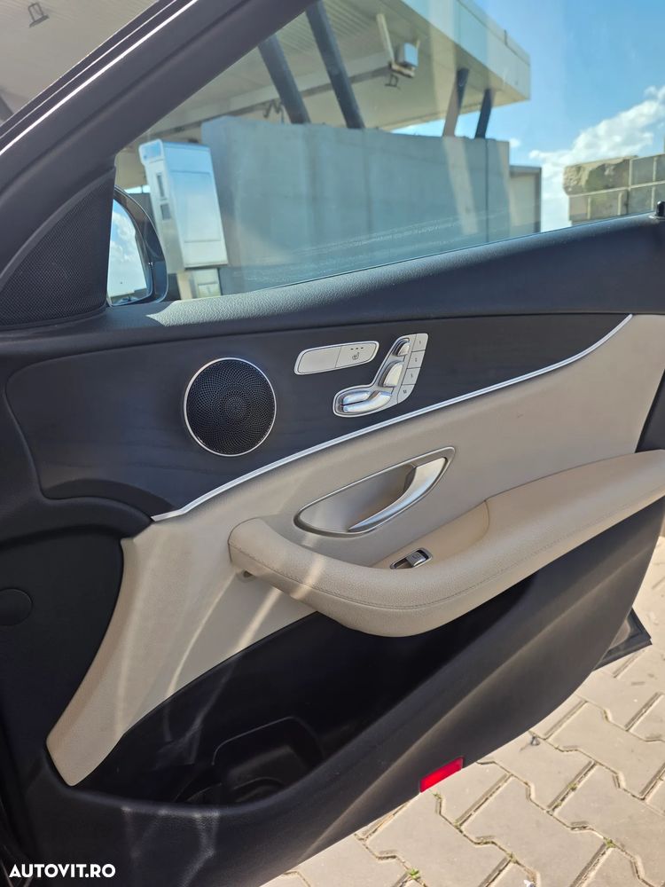 Mercedes-Benz E 220 d 4MATIC Aut. - 15