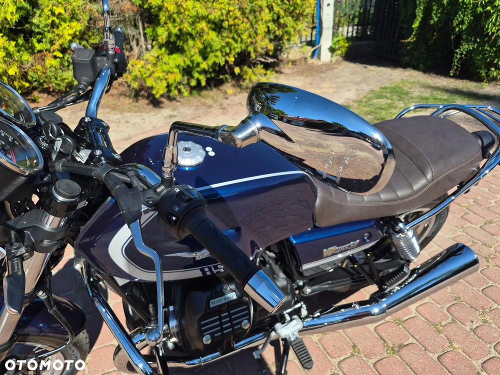 Moto Guzzi V7 - 25