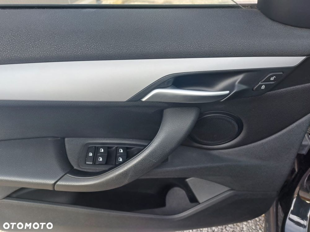 BMW X1 sDrive18i Advantage - 21