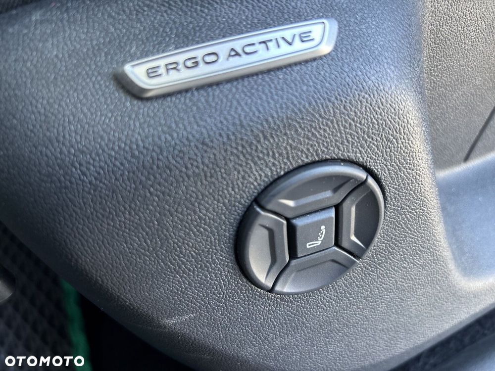 Volkswagen Tiguan - 30