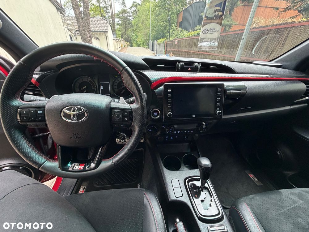 Toyota Hilux 2.8 D-4D Double Cab GR Sport 4x4 - 14