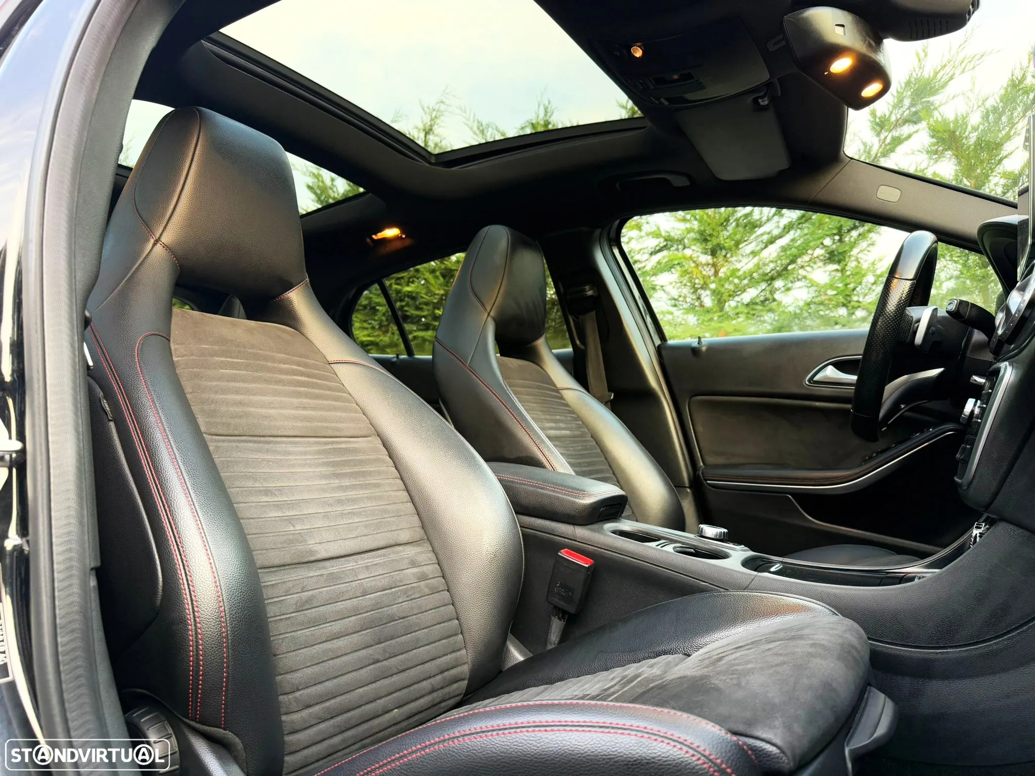 Mercedes-Benz GLA 220 CDI 7G-DCT AMG Line - 12
