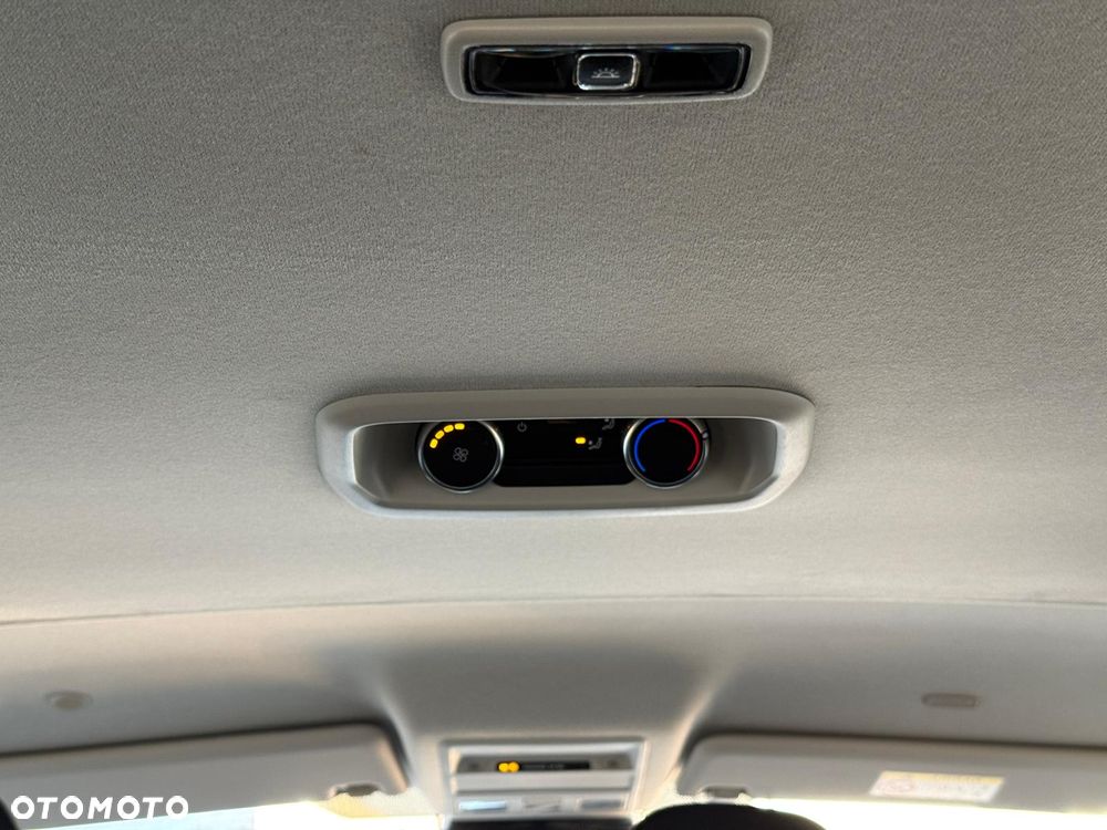 Volkswagen Transporter Kombi L2H1 - 34