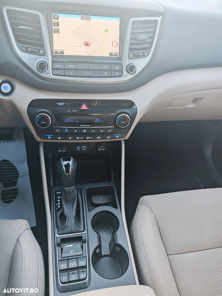 Hyundai Tucson blue 1.7 CRDi 2WD DCT Premium - 6