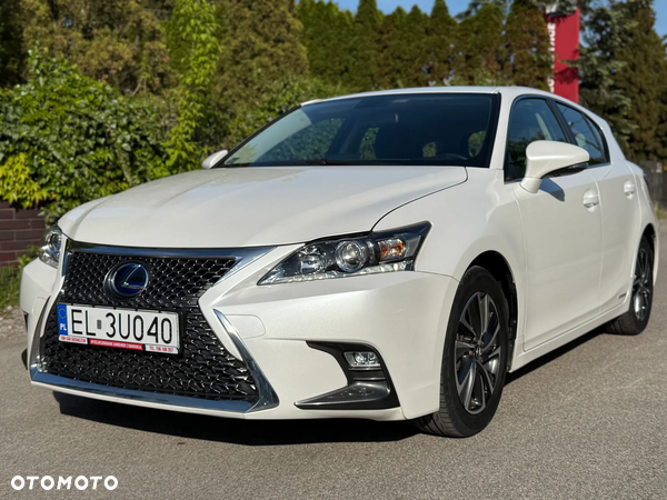 Lexus CT 200h Elegance