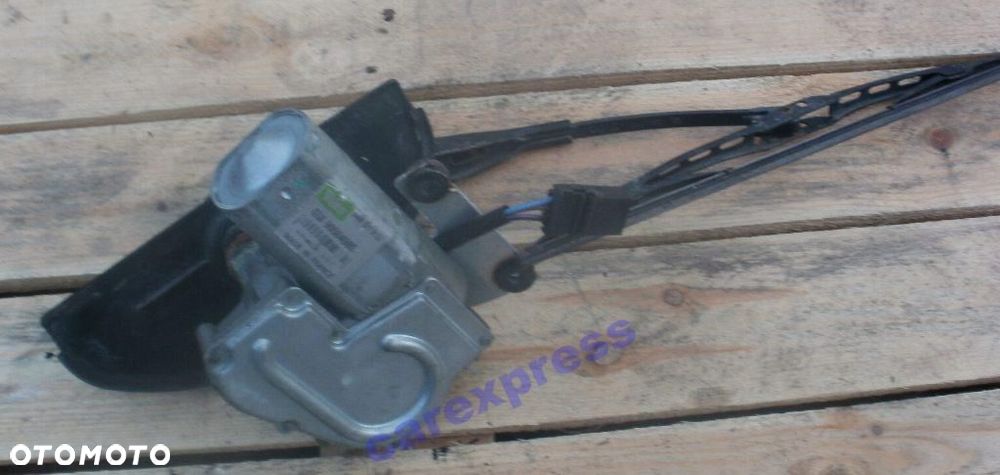 VECTRA COMBI SILNICZEK WYCIERACZEK Z RAMIENIEM TYŁ