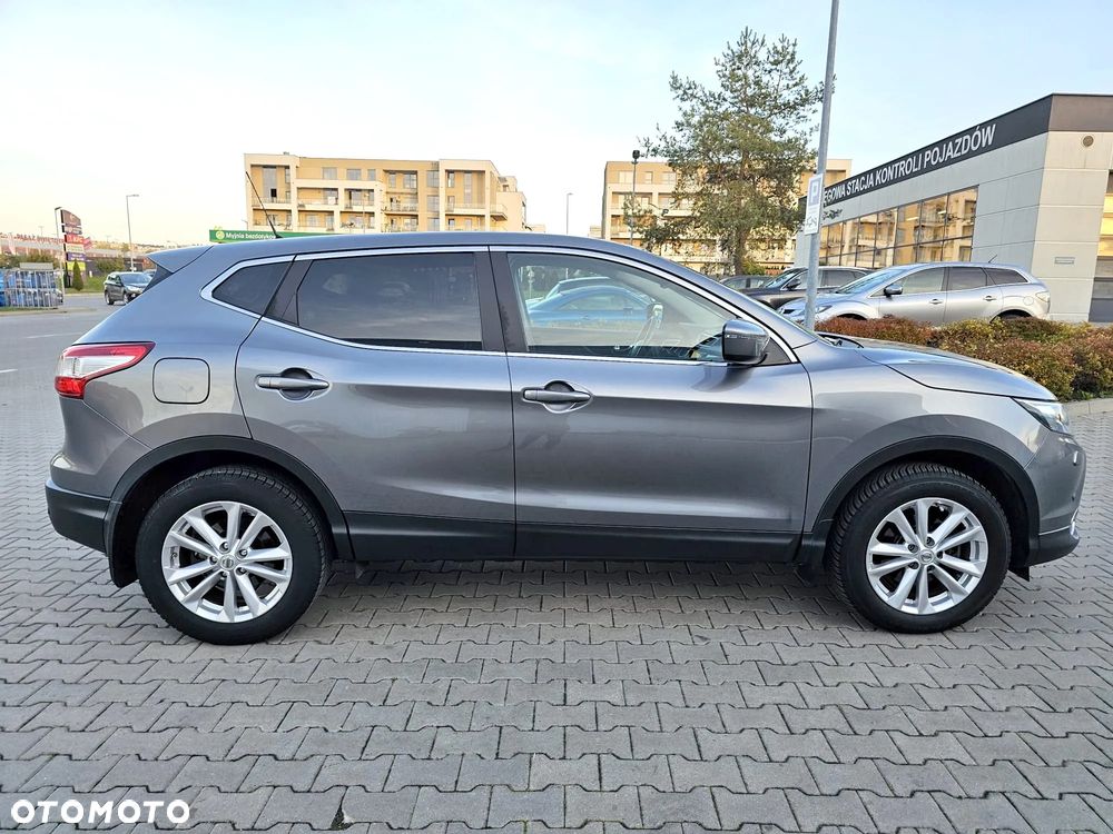 2015 Nissan Qashqai 1.6 DIG-T N-Connecta, photograph 8
