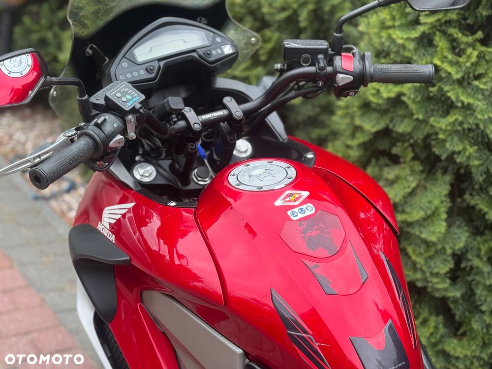 Honda VFR - 14