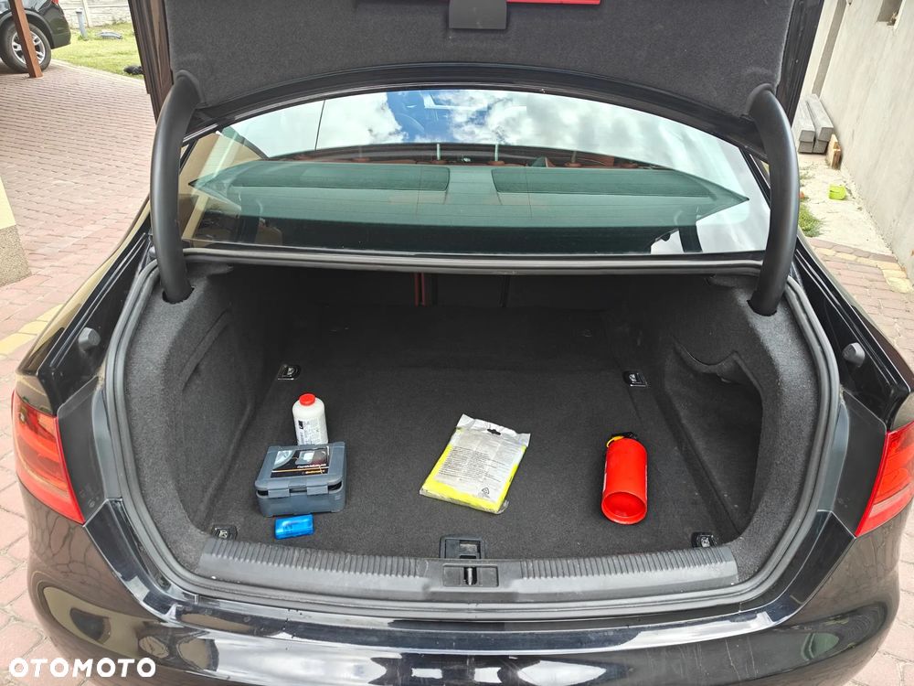 Audi A4 Avant - 8