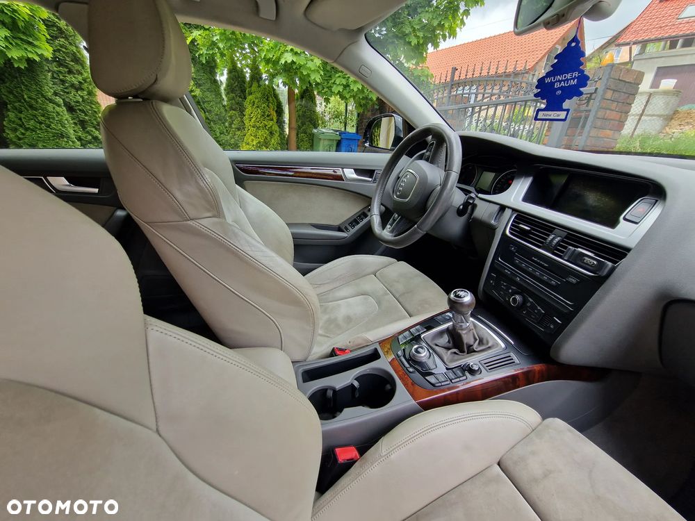 Audi A4 Avant 2.0 TDI e DPF Ambiente - 30