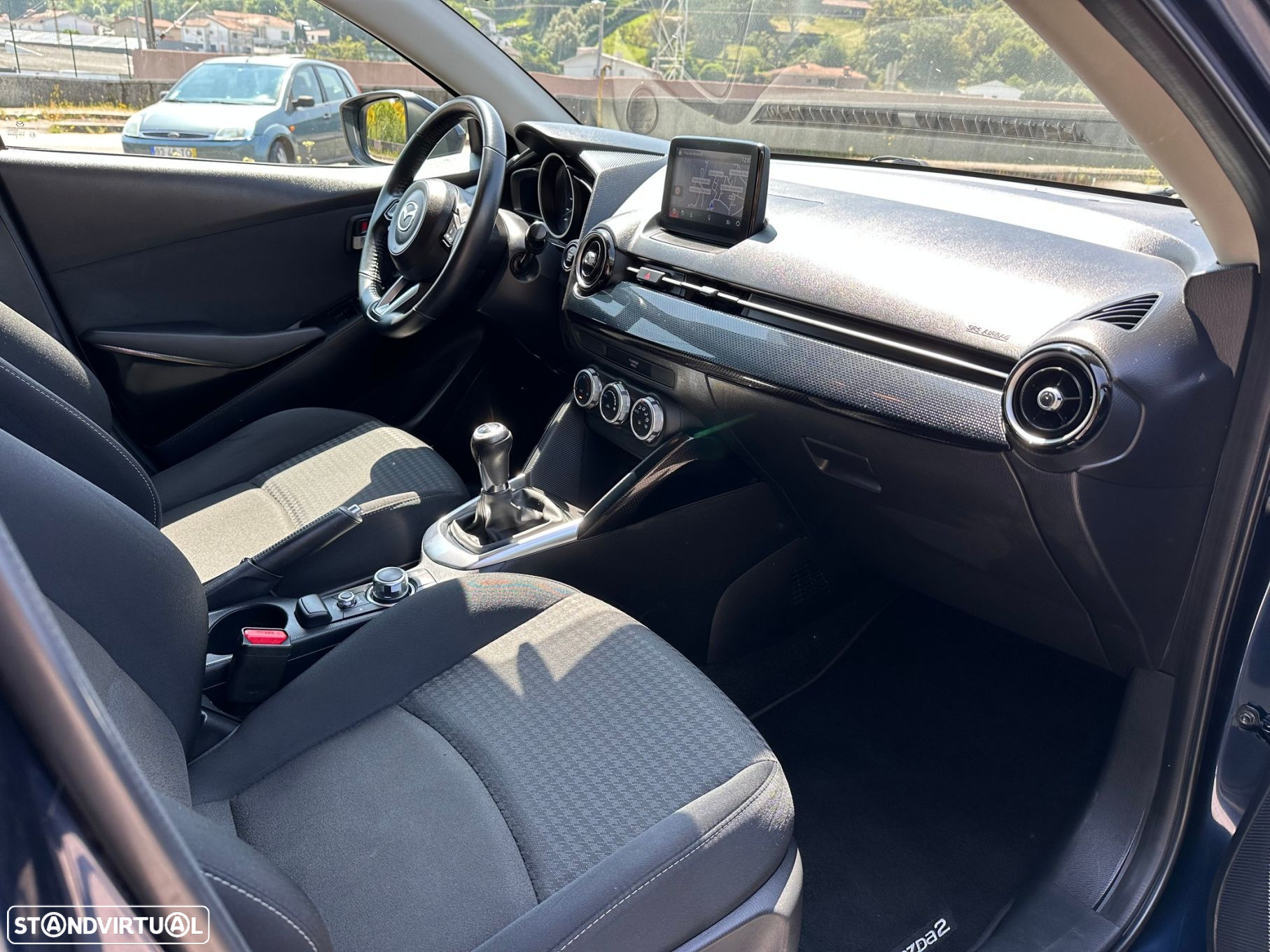 Mazda 2 1.5 Sky-G Evolve Navi - 19