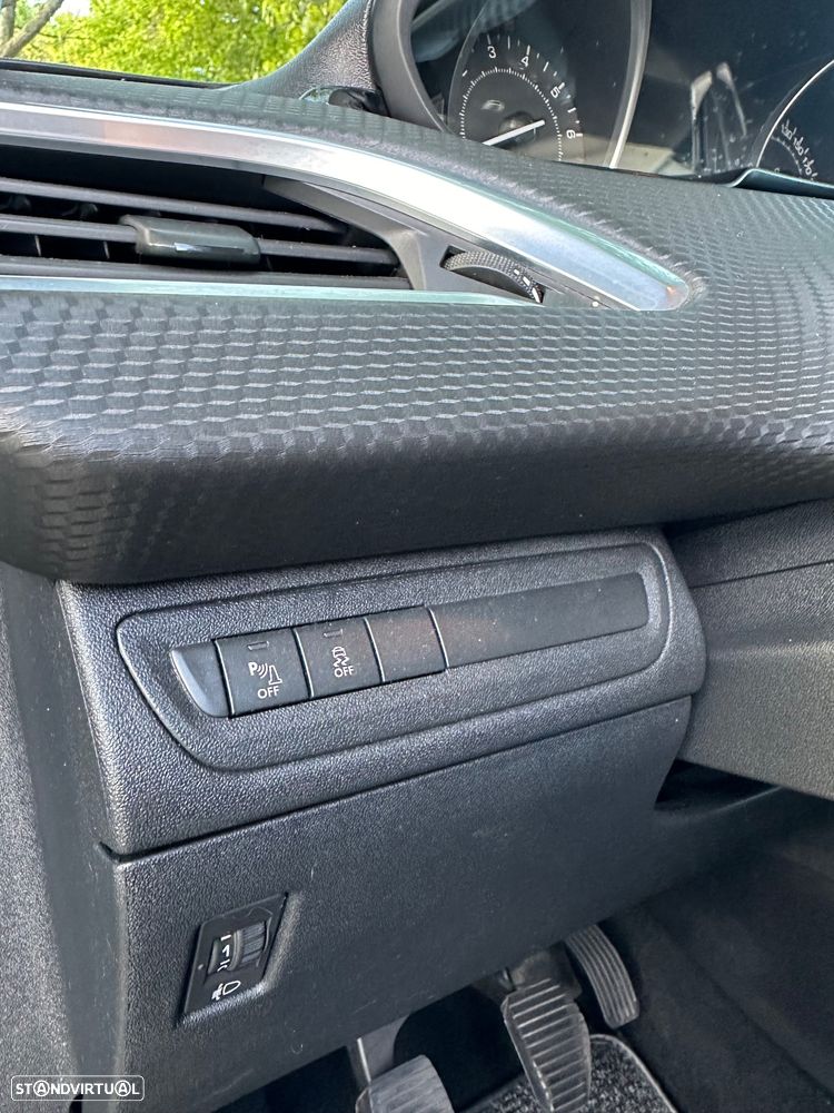 Peugeot 208 1.2 PureTech Style - 19