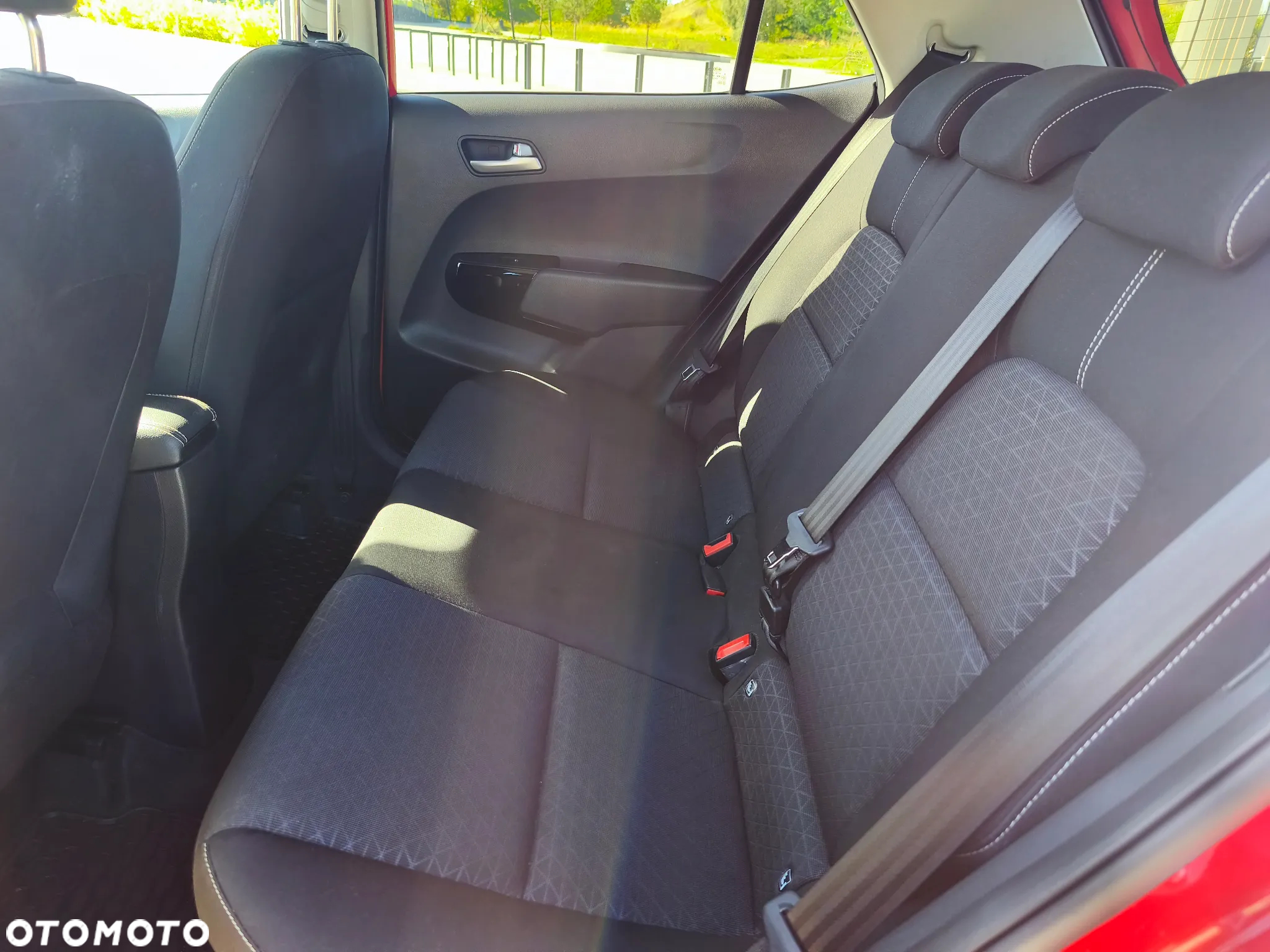 Kia Picanto 1.2 L - 35