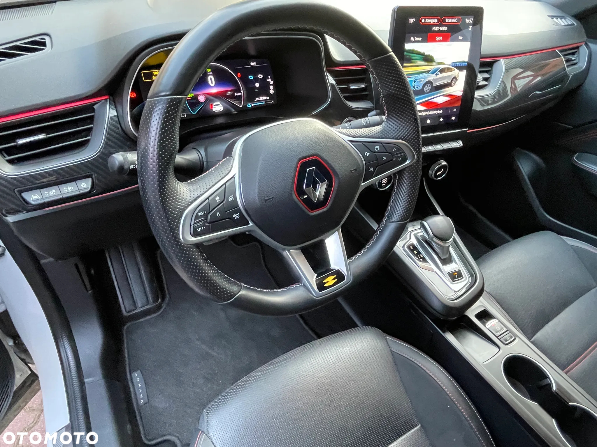 Renault Arkana E-TECH 145 R.S.LINE - 11