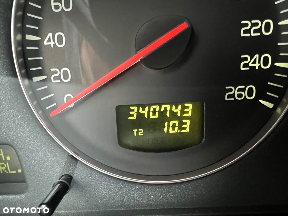 Volvo V70 D5 Momentum - 20