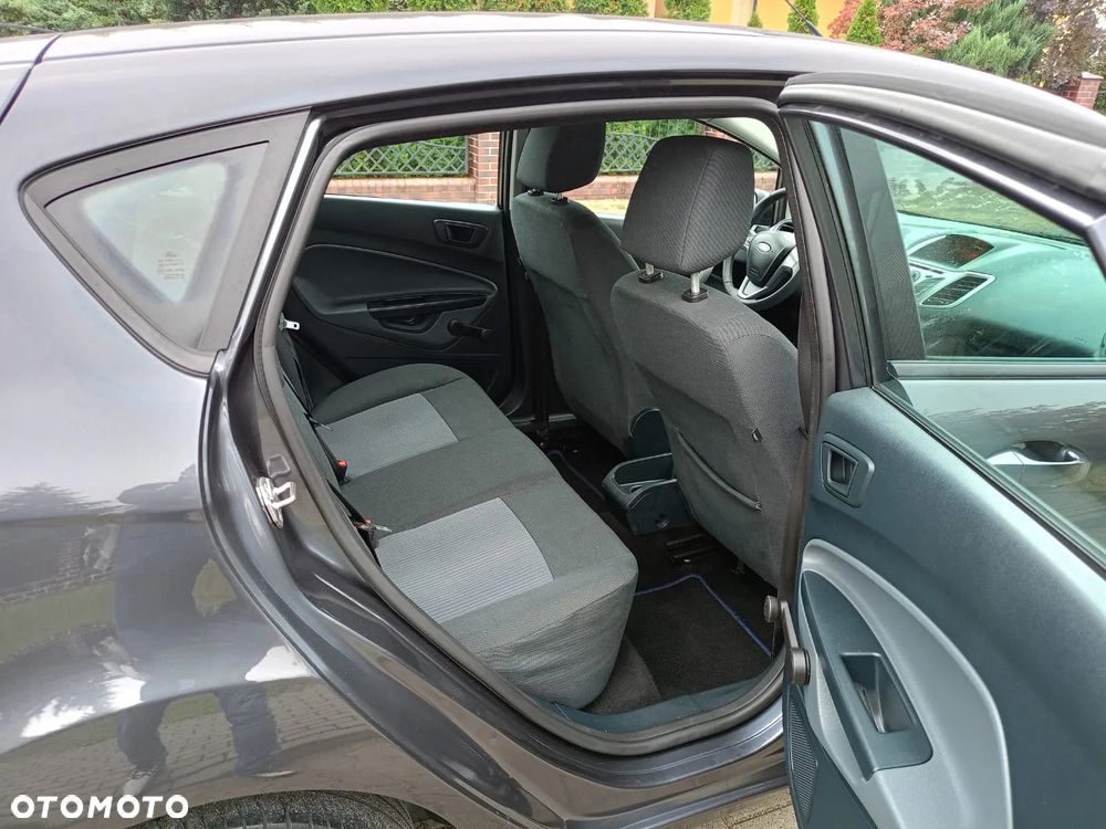 Ford Fiesta - 14