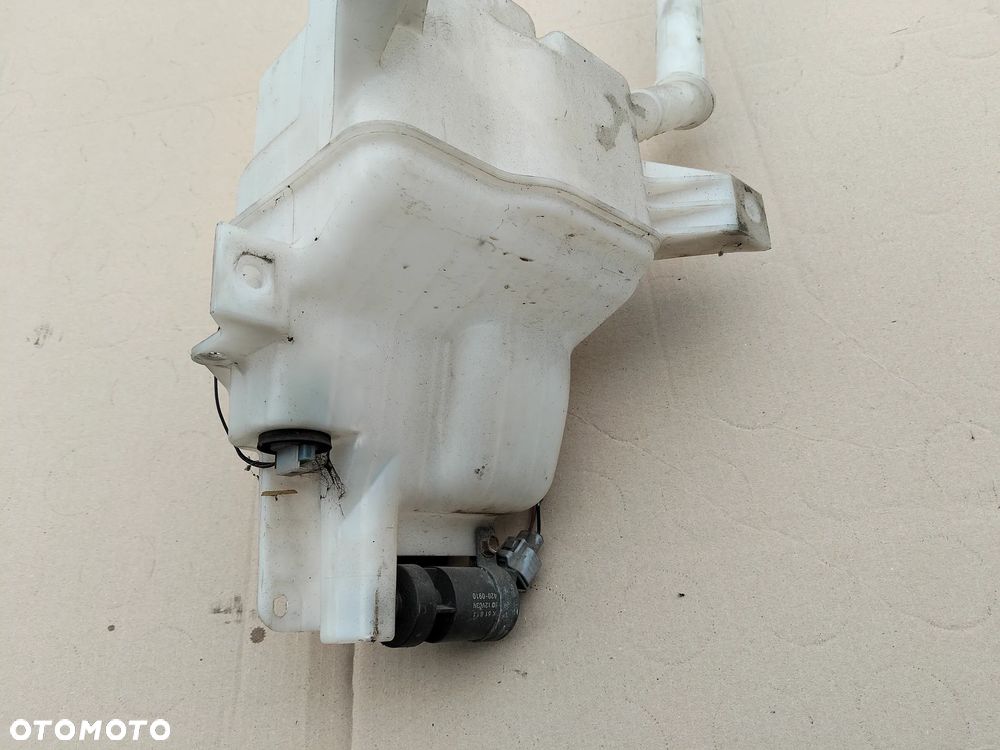 ZBIORNICZEK SPRYSKIWACZY GS1D67480 MAZDA 6 GH LIFT XENON - 10