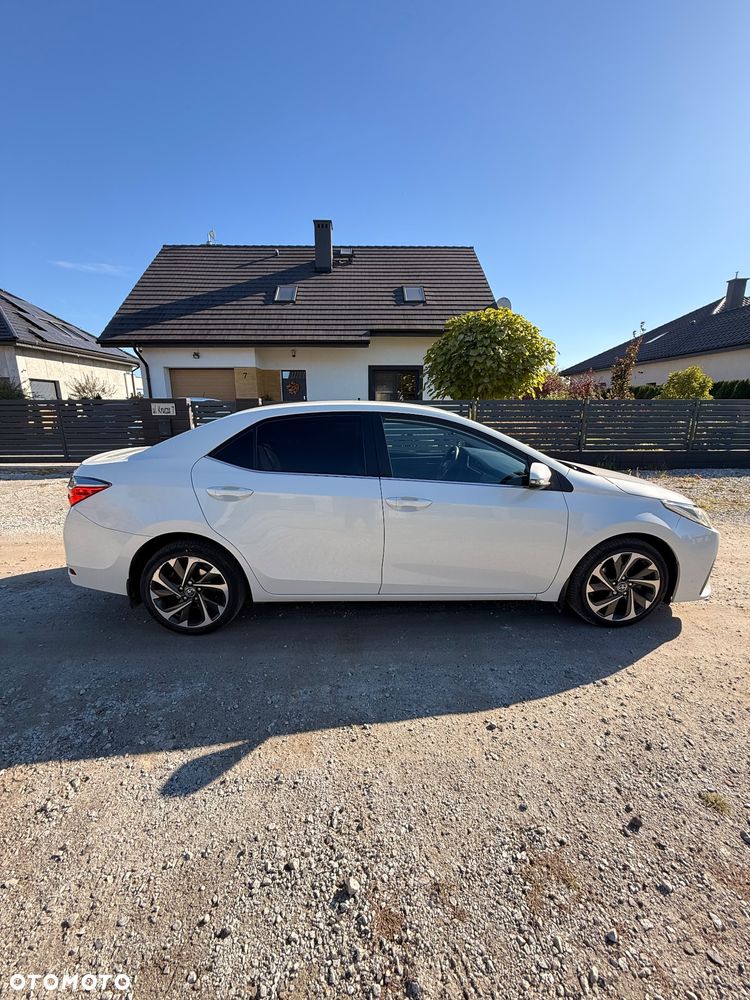 Toyota Corolla - 3