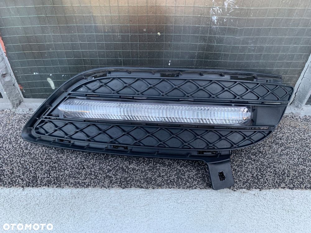 kratka halogen led drl mercedes w246 w204 - 1