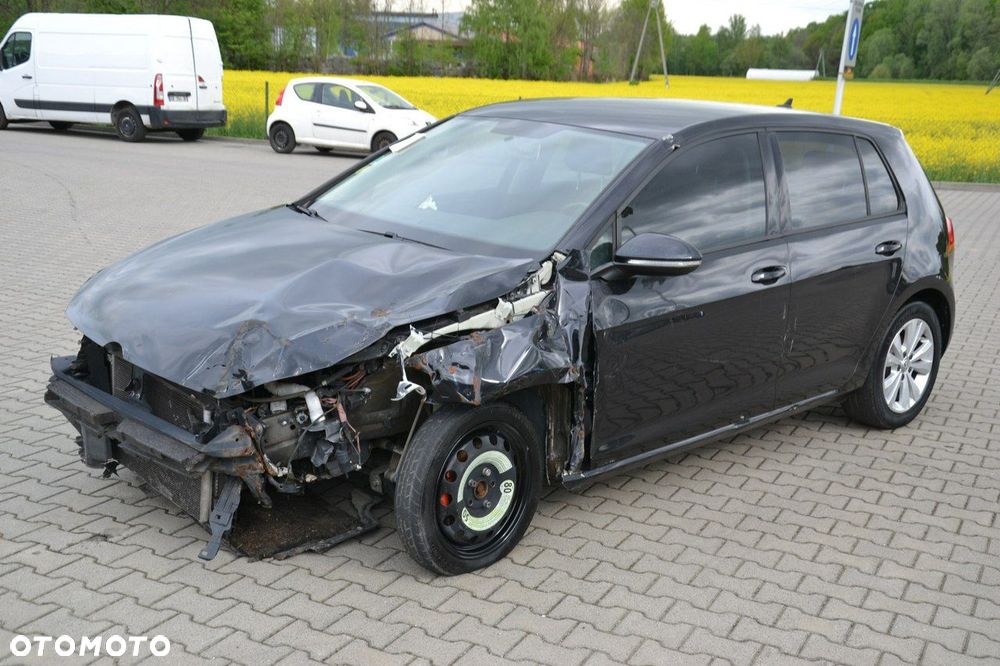 Volkswagen Golf - 3