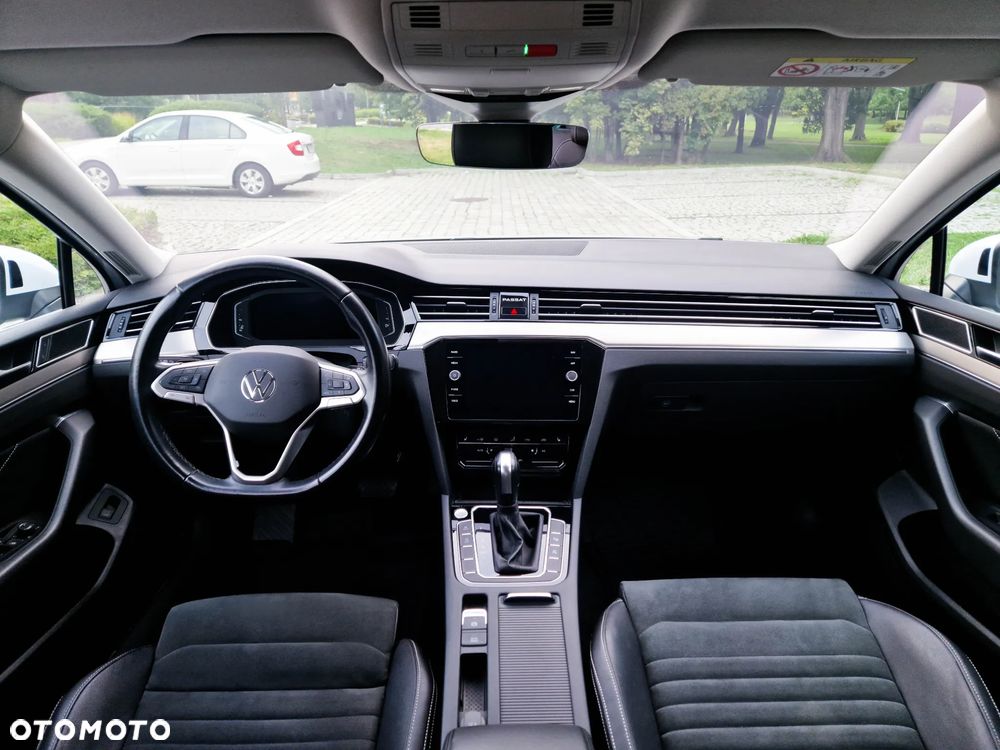 Volkswagen Passat 1.5 TSI EVO Elegance DSG - 8