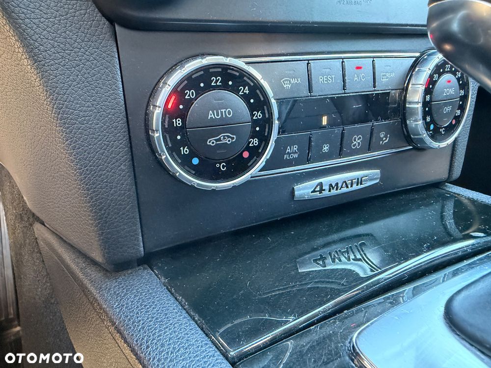 Mercedes-Benz Klasa C 220 CDI 4Matic 7G-TRONIC Avantgarde Edition - 16