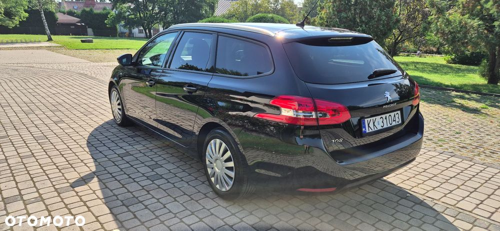 Peugeot 308 1.2 PureTech GPF Active Pack Business S&S EAT8 - 7