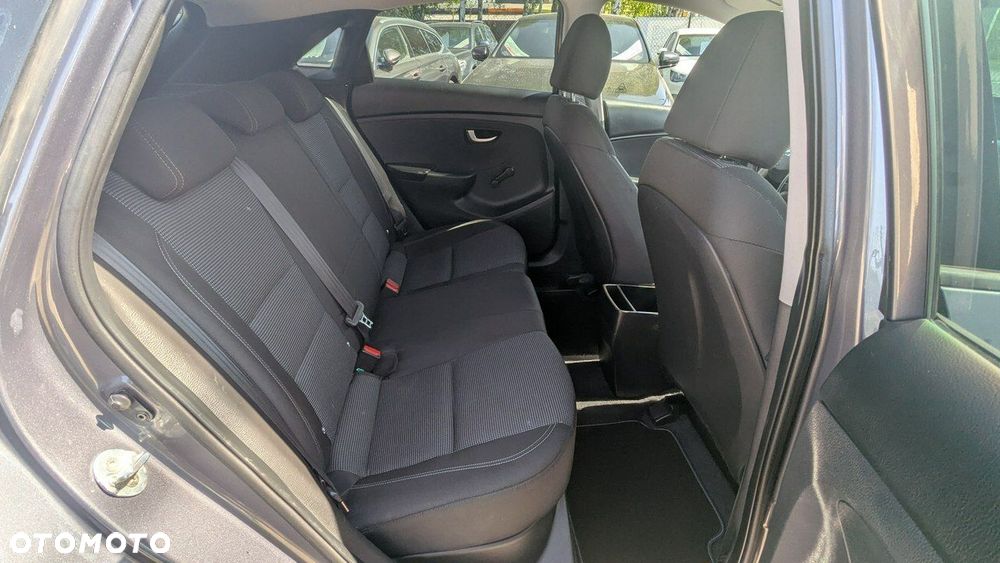 Hyundai i30 - 16