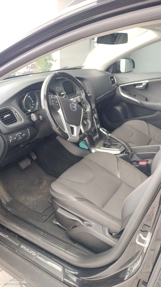 Volvo V40 1.6 D2 Momentum Powershift Eco - 3