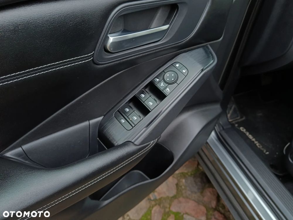 Nissan Qashqai - 9