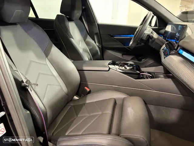 BMW i5 Touring eDrive40 Pack Desportivo M - 41