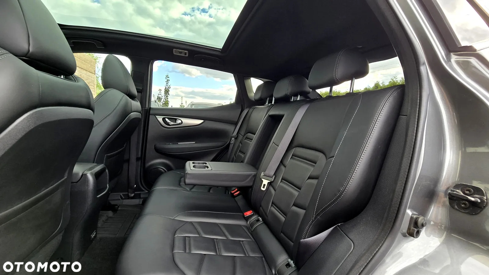 Nissan Qashqai 1.2 DIG-T TEKNA+ - 29